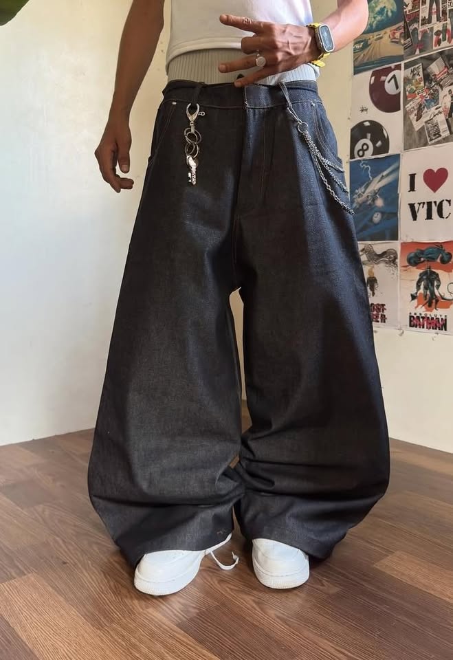 Baggy Black Raw Denim